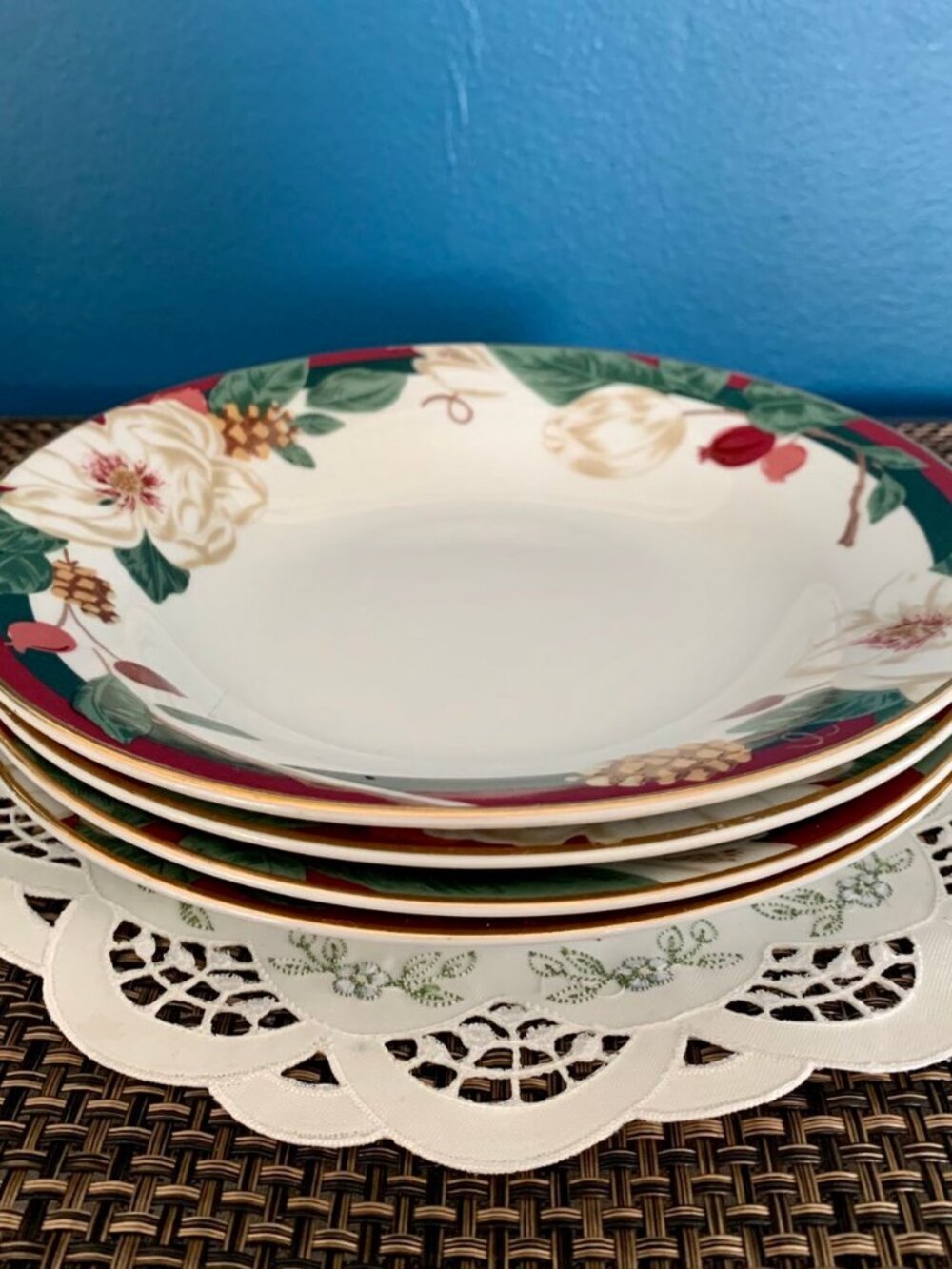 Vntg Tienshan China 'Magnolia' Soup Bowl
